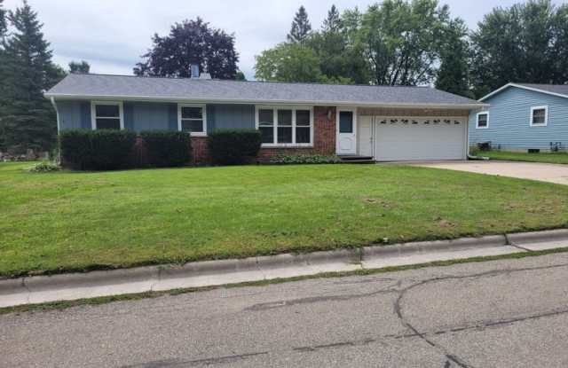 2513 Laredo Lane - 2513 Laredo Lane, Green Bay, WI 54304