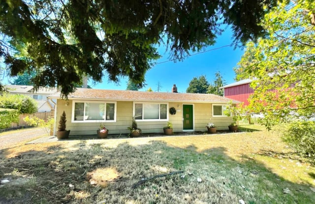 1217 NE 184th st - 1217 Northeast 184th Street, Shoreline, WA 98155