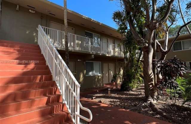 6330 SW 79th St - 6330 Southwest 79th Street, South Miami, FL 33143