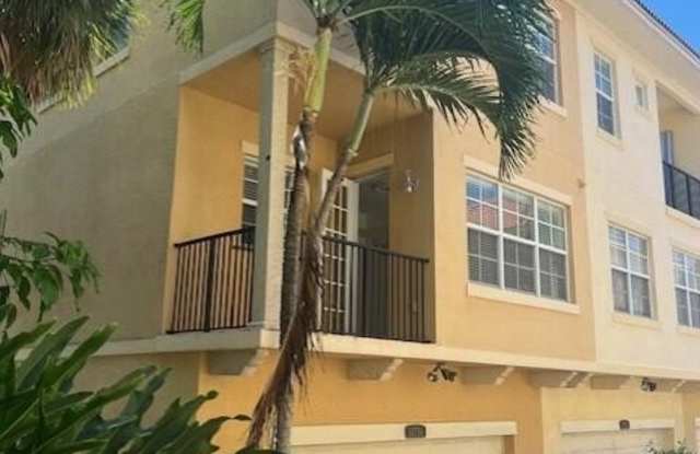 11750 Valencia Gardens Avenue photos photos