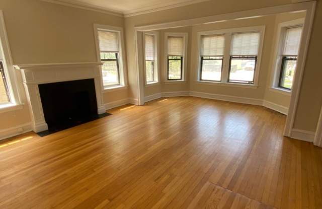 931 Forest Ave. - 931 Forest Avenue, Evanston, IL 60202