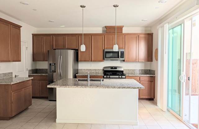 Beautifully maintained 3-bedroom, 2.5-bath, 1,784 sq ft in Sacramento Gallery 4