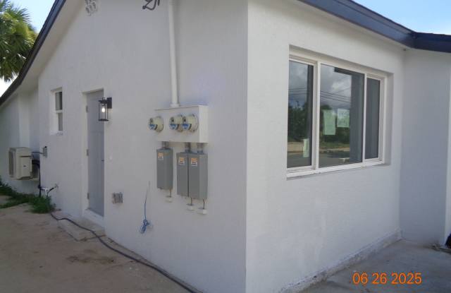 Daytona Beachside Newly Renovated 1 Bedroom Unit With Utilities photos photos