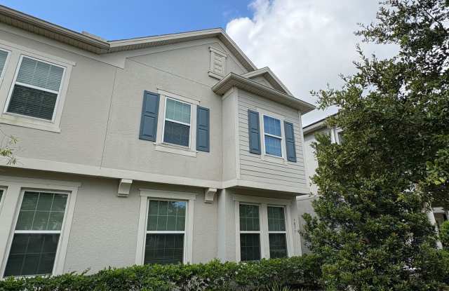 TWO BEDROOM TOWNHOUSE WITH BIG LOFT AND PRIVATE BALCONY ON ORCHARD HILLS, WINTER GARDEN Gallery 1