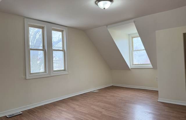 8307 South Buffalo Avenue - 1 photos photos