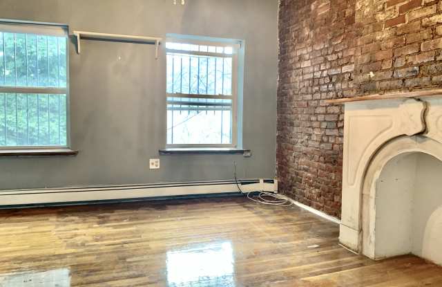58 5th Avenue Gallery 3