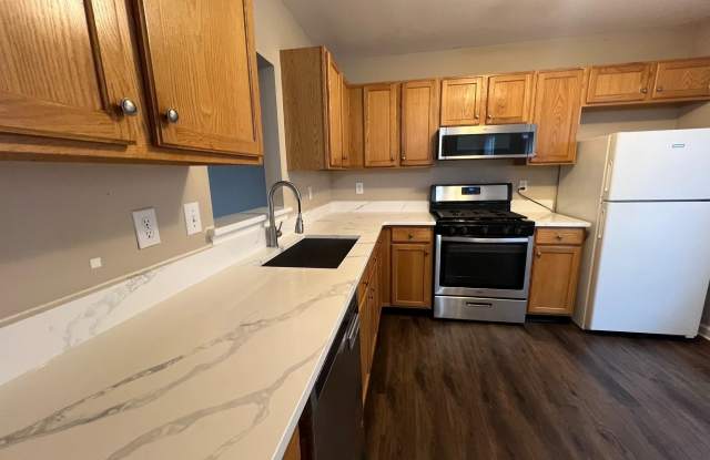 174 BIRCH HOLLOW Drive Gallery 3