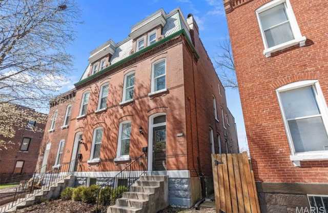 2253 Indiana Avenue photos photos
