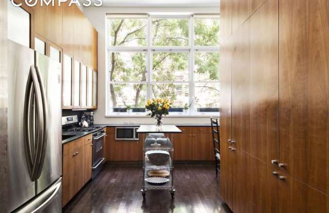 164 East 91st Street Gallery 3
