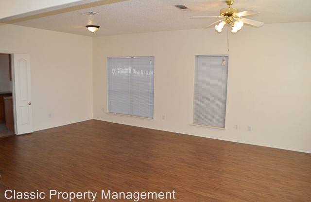 1122 Edenbrook Dr. Gallery 3