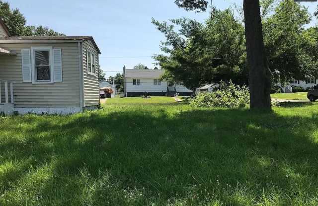 available house for rent in Ewing NJ - 125 Rosedale Avenue, Mercer County, NJ 08638