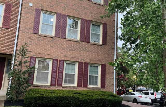 1188 N VERMONT STREET - 1188 North Vermont Street, Arlington, VA 22201