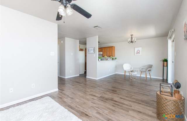 402 Deloris Dr. Gallery 4