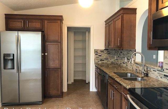 10532 Lantana Lakes Dr. N - 10532 Leahy Road, Jacksonville, FL 32246