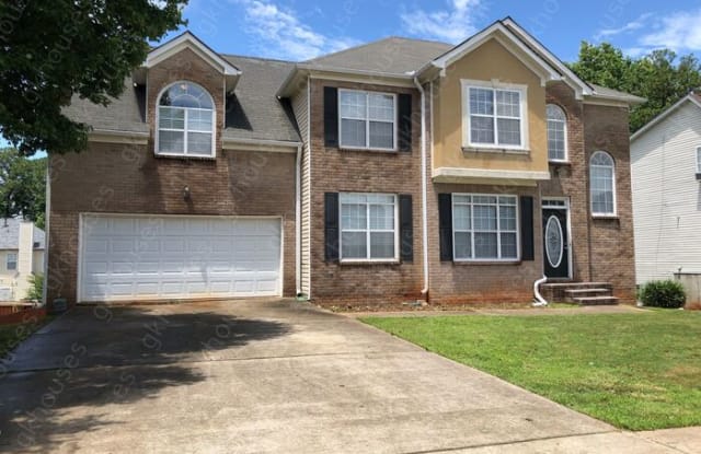 529 Heatherdown Way - 529 Heatherdown Way, Riverdale, GA 30274