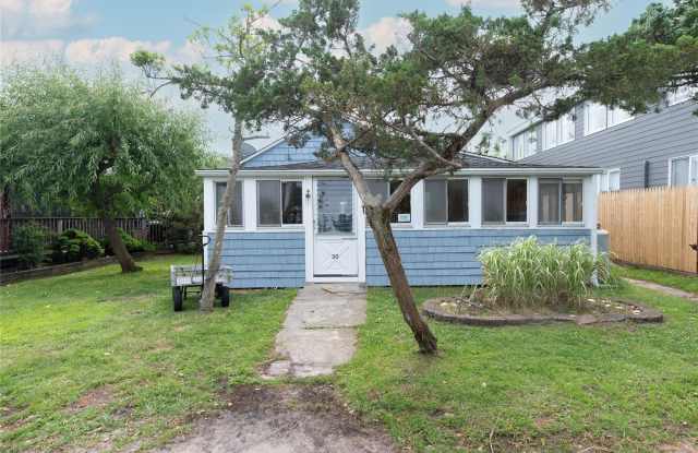 30 Bungalow Walk photos photos