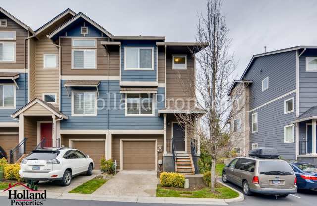 Stunning 3 Bedroom 2.5 bath Townhome in Hillsboro! photos photos