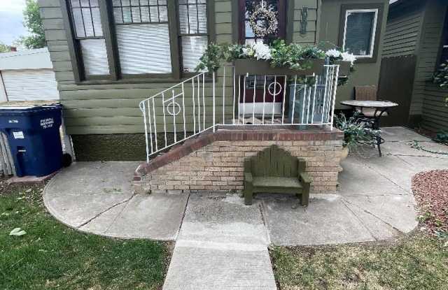 902 5th Ave S - 902 5th Avenue South, Great Falls, MT 59405