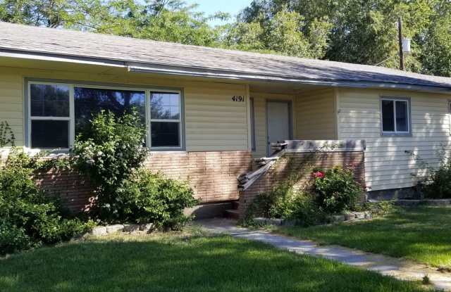 4191 NE Airway Drive - 4191 Airway Dr NE, Grant County, WA 98837
