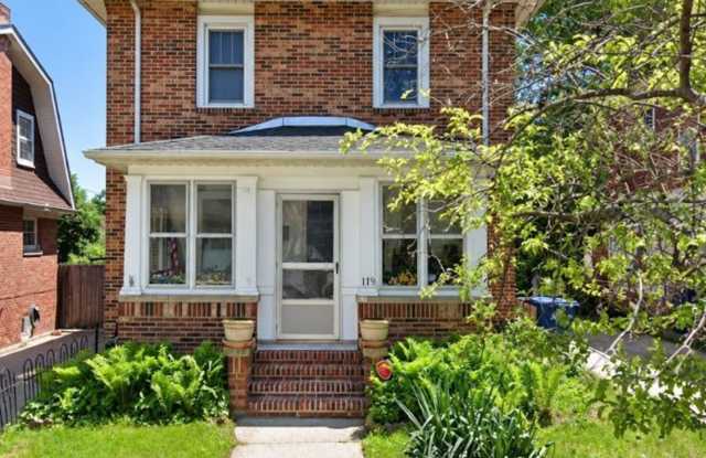 1119 Palmer Place Gallery 1