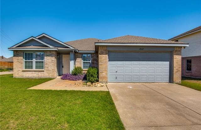 262 Pine Crest Drive - 262 Pine Crest Drive, Justin, TX 76247