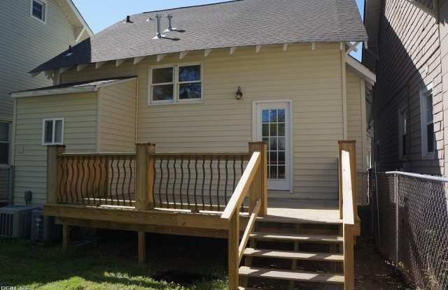 1626 McDaniel Street Gallery 4
