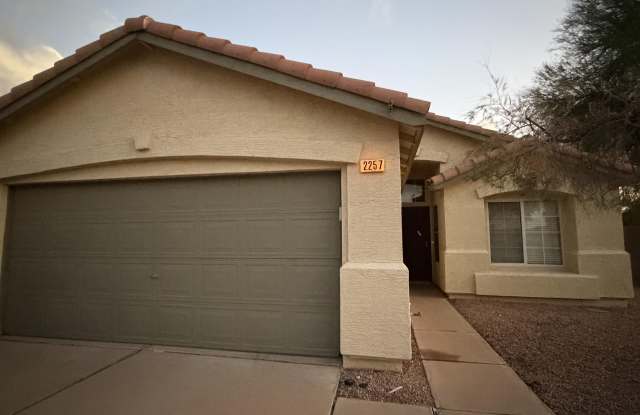 2257 E Flintlock Place Gallery 1