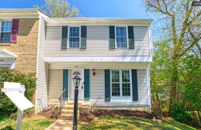 6037 Meyers Landing Ct - 6037 Meyers Landing Court, Burke Centre, VA 22015