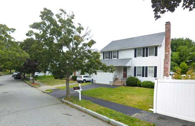 31 Helen St. - 31 Helen Street, Waltham, MA 02452