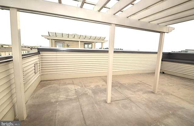 44878 TIVERTON SQ Gallery 4