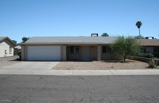 307 W KRISTAL Way - 307 West Kristal Way, Phoenix, AZ 85027