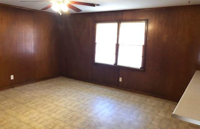 918 Eisenhower Dr. Gallery 3