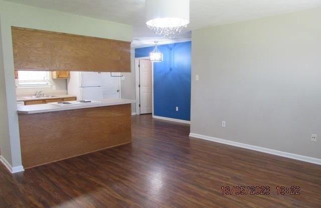 4660 Graham Drive Gallery 3