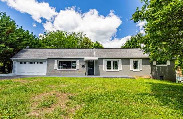 City of Alcoa Schools! Louisville 37777 - 3 bedroom, 2 bath Fully Furnished, Short-term Rental, Currently available through September 10, 2025 - Contact Matthew Thomas (865) 924-4869 photos photos