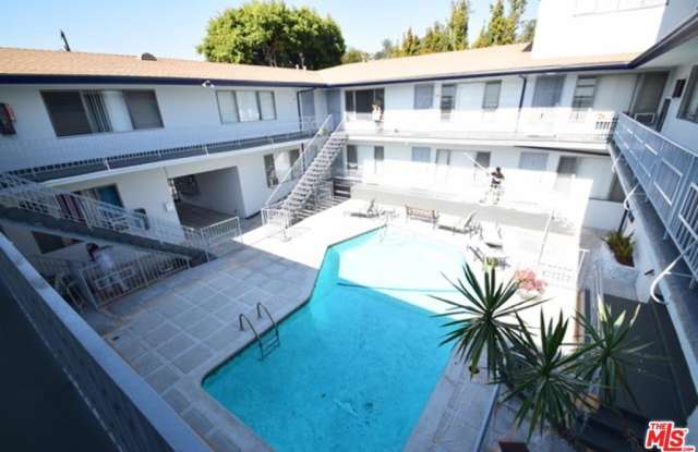 1940 Carmen Avenue - 1940 Carmen Avenue, Los Angeles, CA 90068