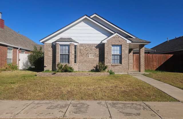 (3) Bed/(2) Bath in Moore Avail NOW! - 1009 Southwest 24th Street, Moore, OK 73170