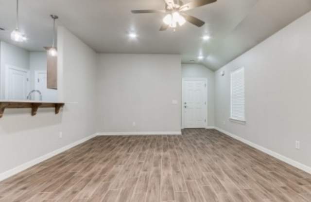 620 Maleah Place - B Gallery 3