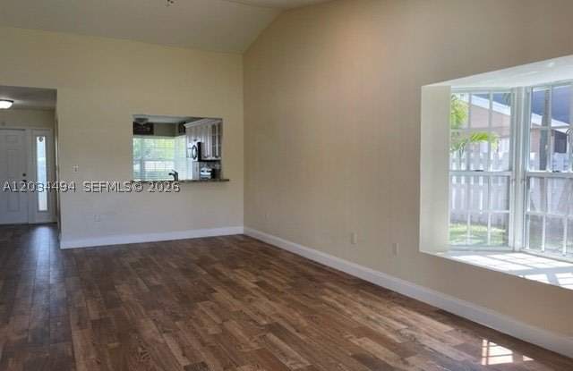 11160 SW 11th Pl Gallery 3
