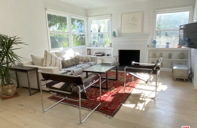 1833 South ORANGE Drive - 1833 South Orange Drive, Los Angeles, CA 90019