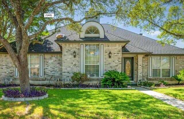 4534 BLACK OAK WOODS photos photos