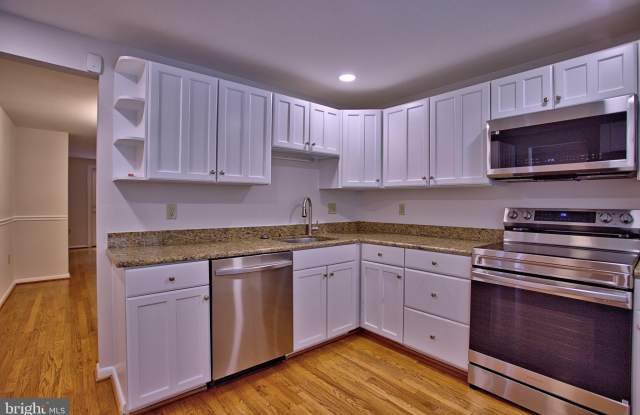 6009 HEATHWICK Court Gallery 4