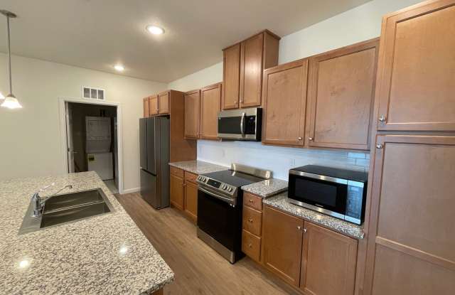 ADA approved 2 bedroom home close to conveniences and hospital! Shorter Lease Term Available photos photos