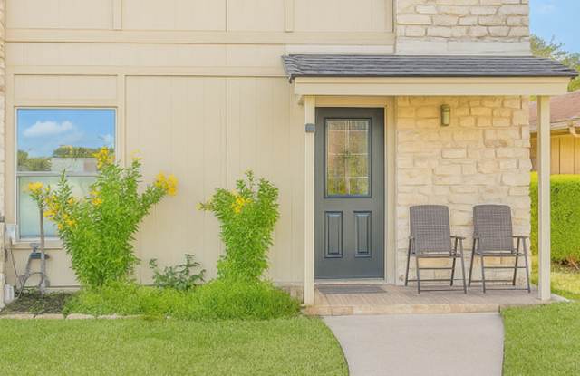 300 Lucy Lane photos photos 300 Lucy Lane photos photos