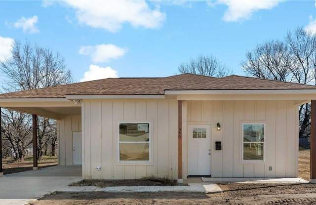 1350 Fitzhugh Avenue photos photos