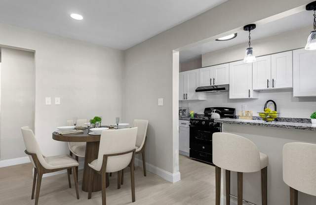 Laurel Court Apartments Gallery 4