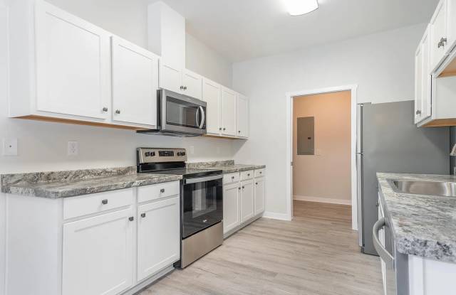 9105 Beach Drive Southwest Gallery 4