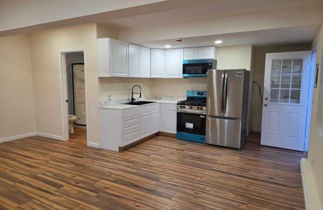 Charming Studio Unit in Carlsbad - ALL Utilities Included! Gallery 1