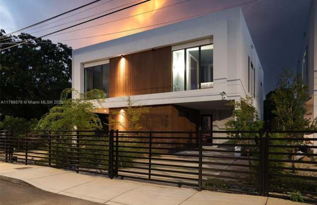 410 NW 52nd St photos photos