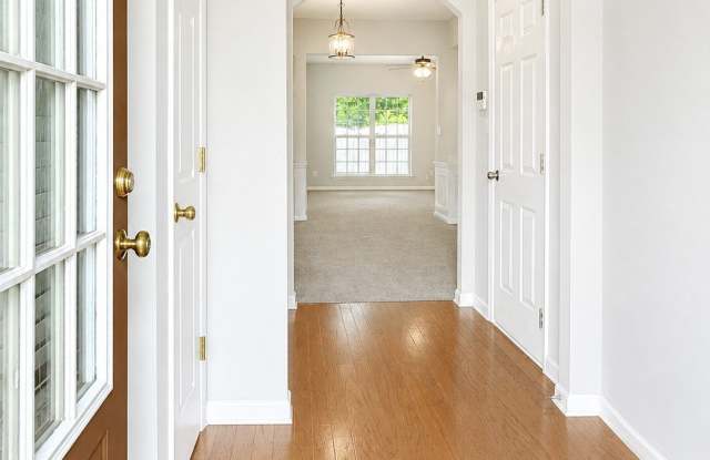 3845 Grovemont Place Gallery 4