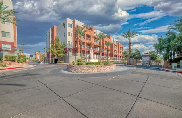 IMMACULATE 1 BED 1 BATH CONDO WITH SPECTACULAR AMENITIES AT PARK AVENUE!! photos photos
